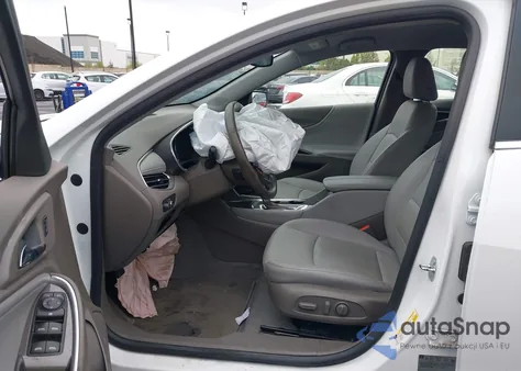 2016 Chevrolet Malibu 1Lt из США, поврежденный, VIN 1G1ZE5ST8GF351493